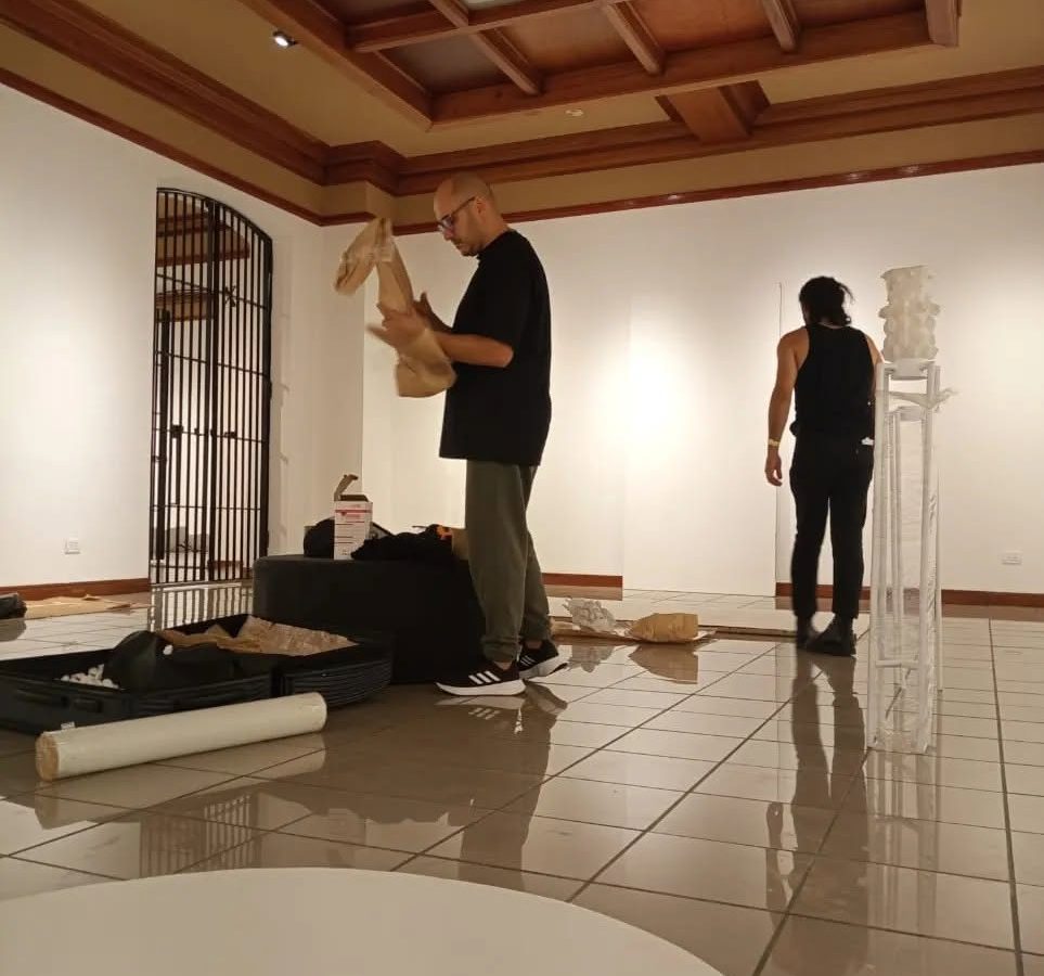 El Programa de Residencias Artísticas de Macro Arte Contemporáneo presenta la primera exposición individual de Rigoberto Camacho en Costa Rica
